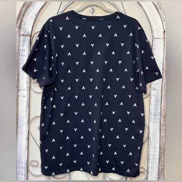 🌼5/$20🌼 Old Navy Soft Washed Crew Neck Arrowhead Shortsleeved Tee - Picture 2 of 4